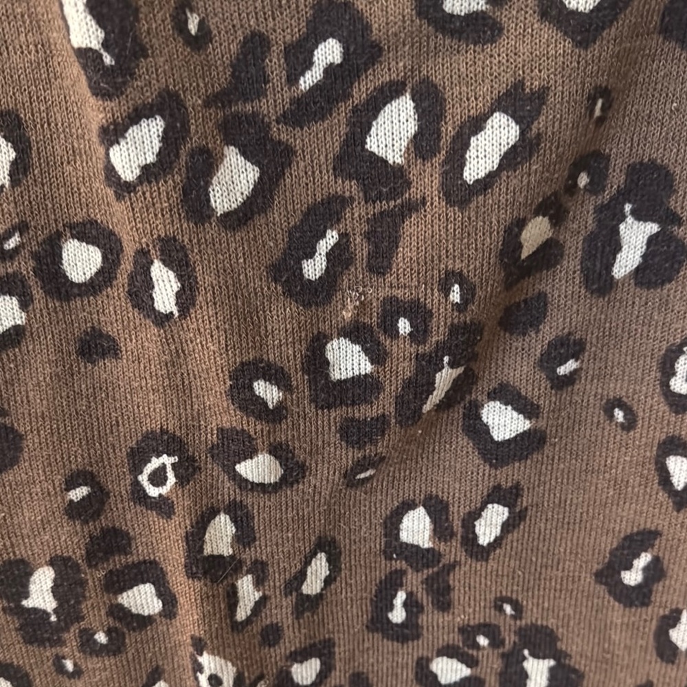 Leopard Print Lounge Set - Picture 2 of 7